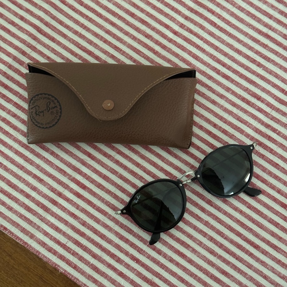 Black Raybans